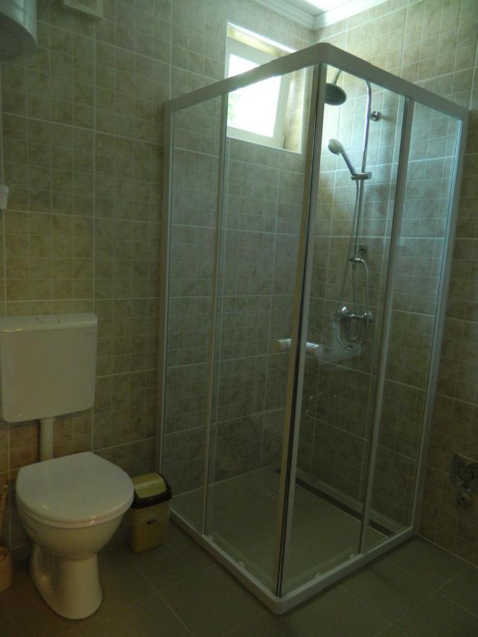 Familia-Pelso Apartmanhaz Zamárdi Exterior foto